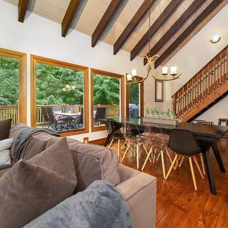 Вілла A Smoky Mountains Retreat - Chalet De Montagne Гатлінбург Екстер'єр фото