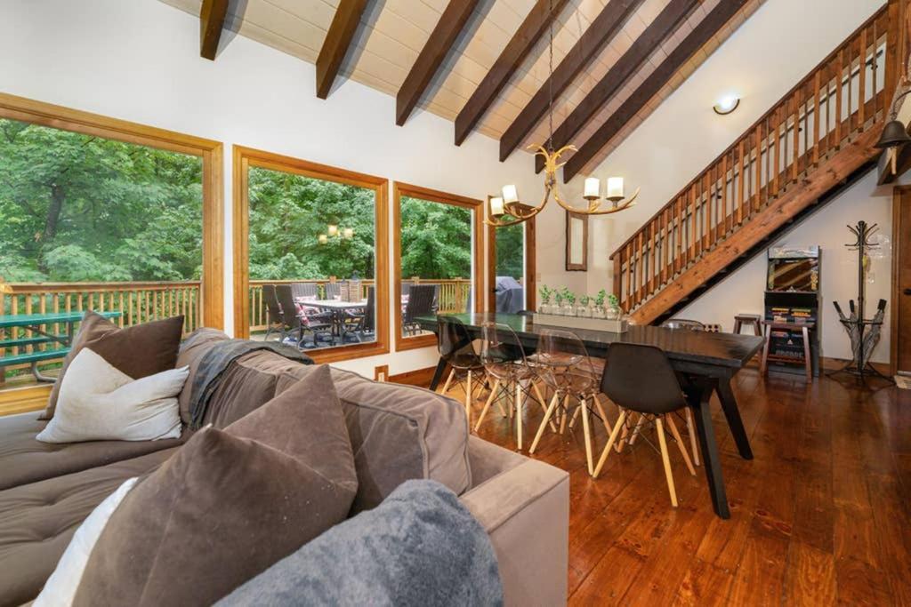Вілла A Smoky Mountains Retreat - Chalet De Montagne Гатлінбург Екстер'єр фото